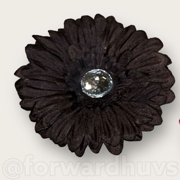 ☑️ Bundle Sale 3 for $15 | Large Floral Barrettes x 2 - Picture 3 of 8